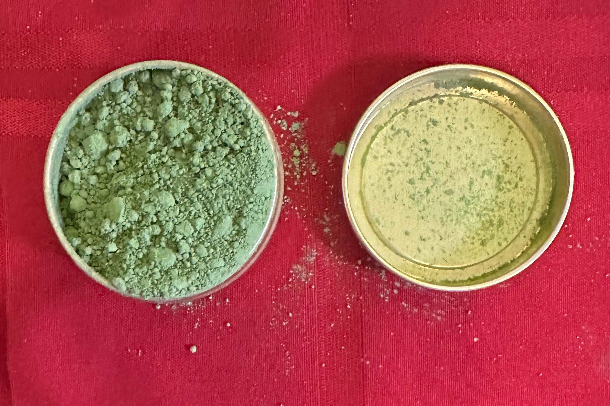 An open tin of culinary matcha